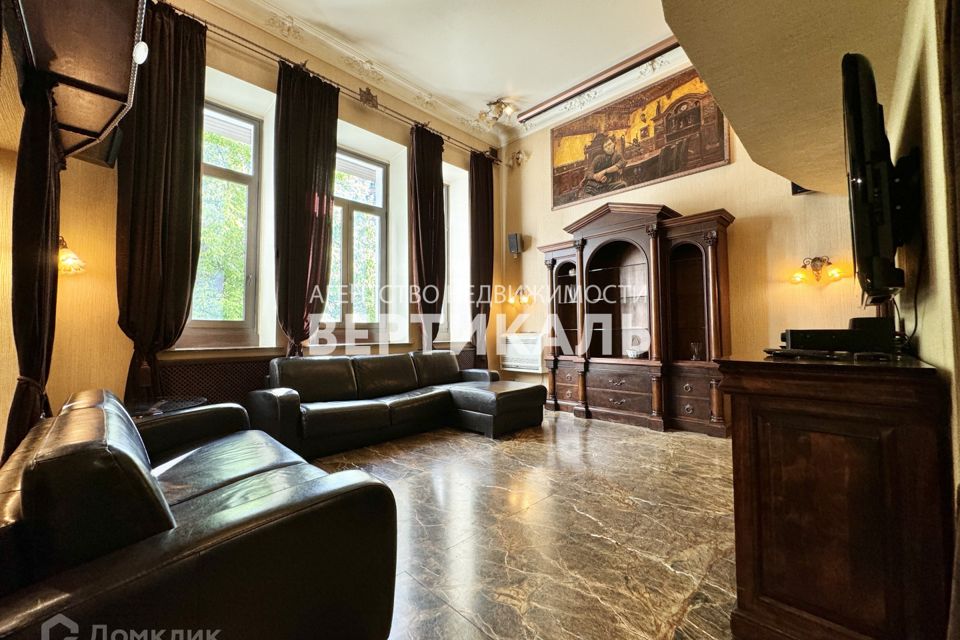 Сдаётся 3-комнатная квартира, 105 м²