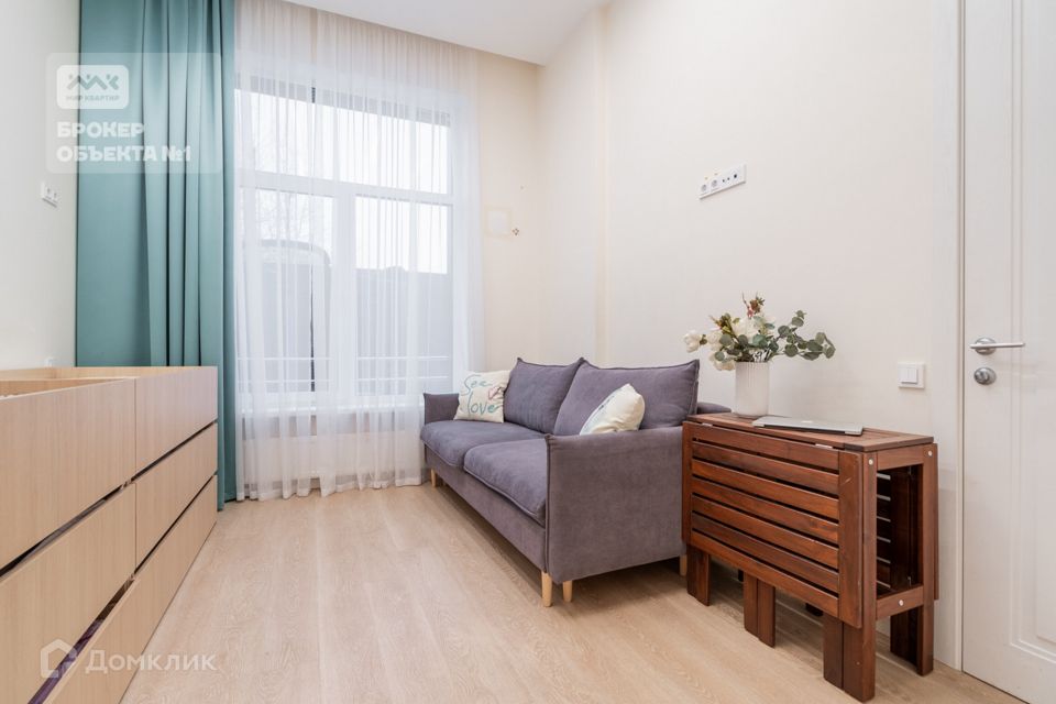 Продаётся 1-комнатная квартира, 66.6 м²