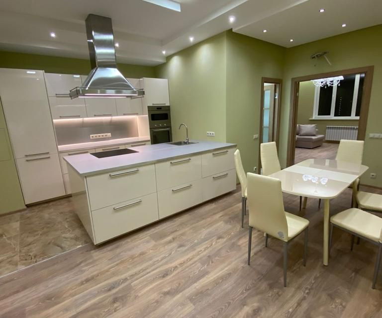 Сдаётся 3-комнатная квартира, 110 м²