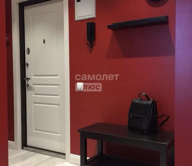 Продаётся 1-комнатная квартира, 37.8 м²