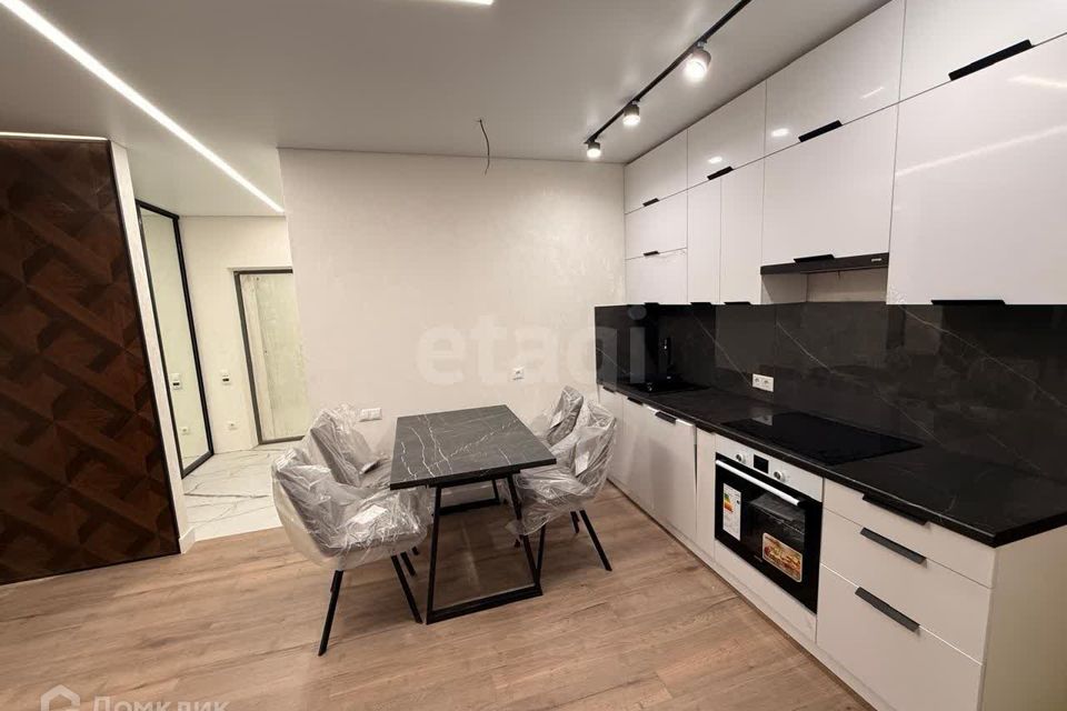 Продаётся 2-комнатная квартира, 57 м²