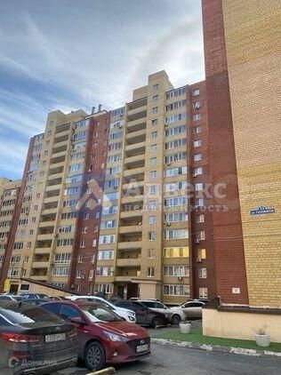 Продаётся 1-комнатная квартира, 47.3 м²