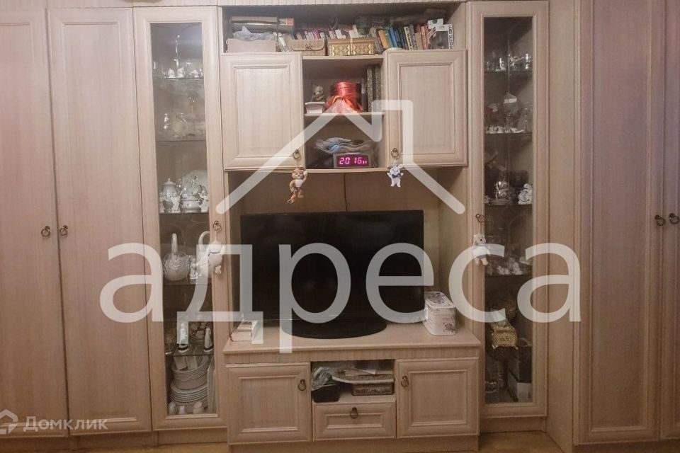 Продаётся комната в 2-комн. квартире, 10 м²