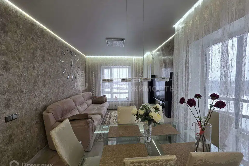 Продаётся 2-комнатная квартира, 62.2 м²