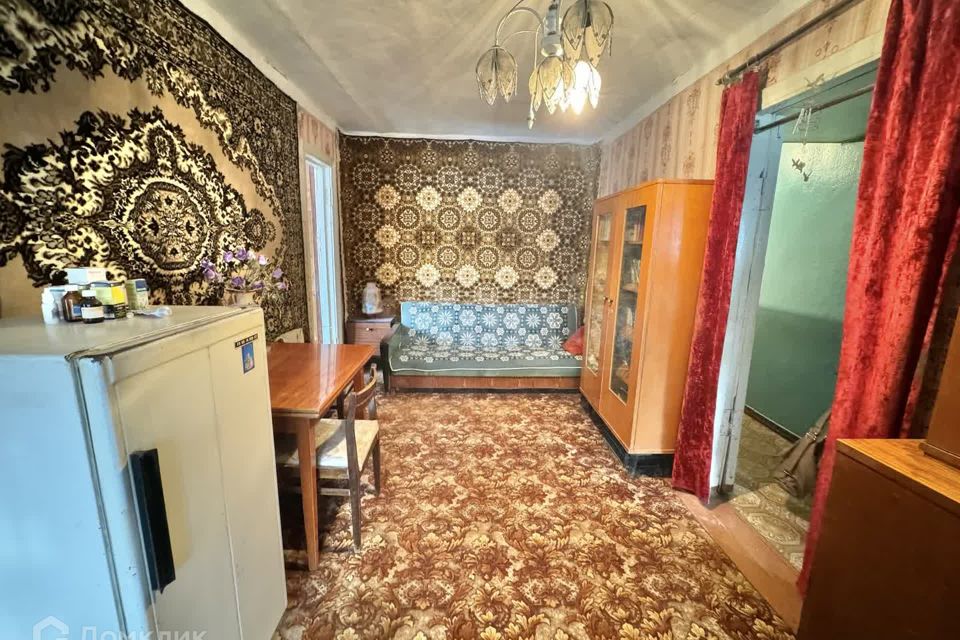 Продаётся 3-комнатная квартира, 42.2 м²