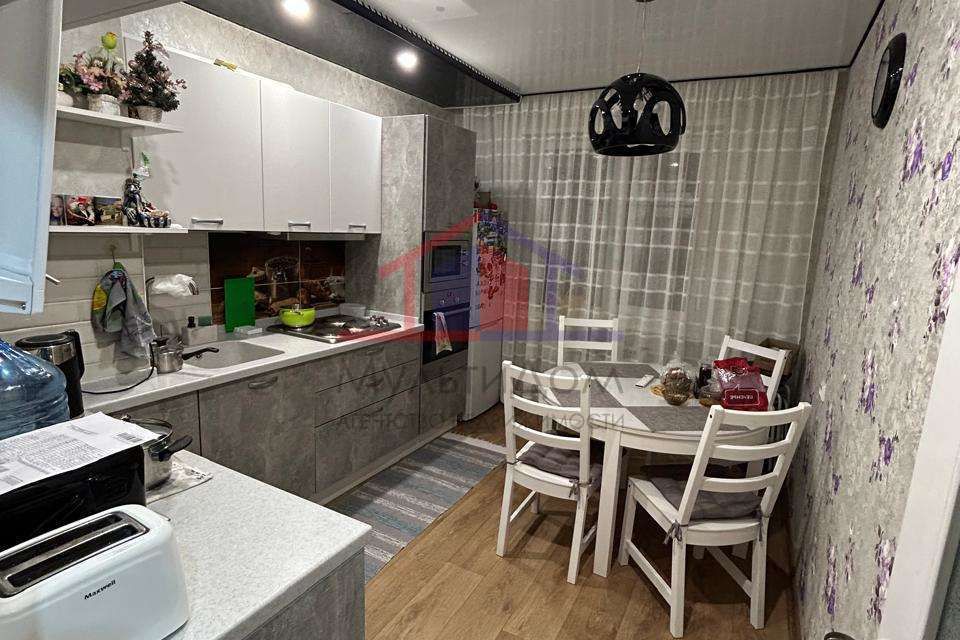 Продаётся 3-комнатная квартира, 63 м²