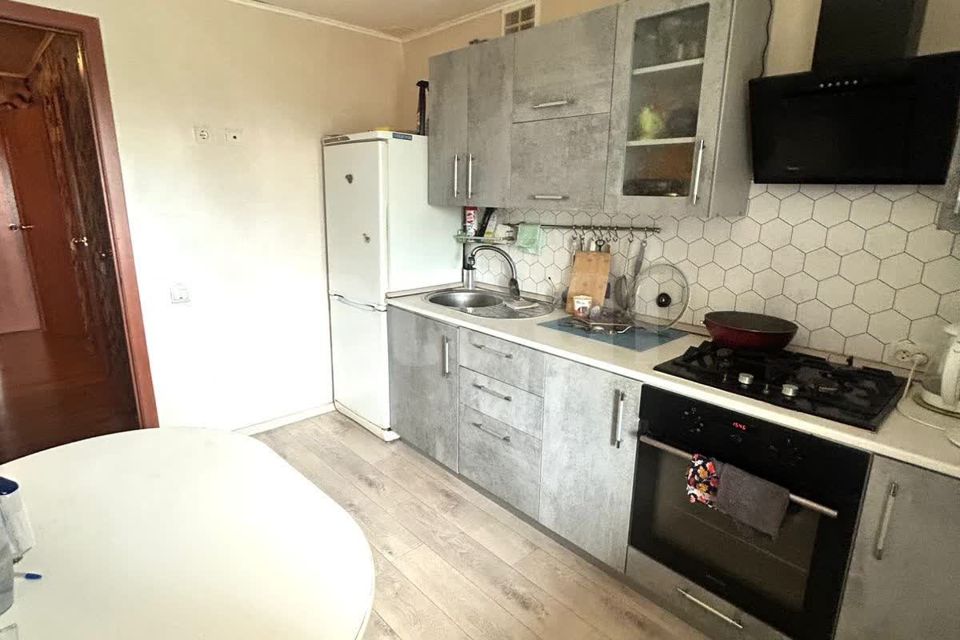 Продаётся 3-комнатная квартира, 58.7 м²