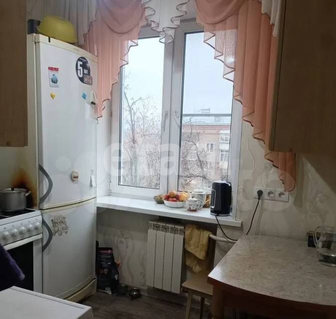 Продаётся 3-комнатная квартира, 54.9 м²