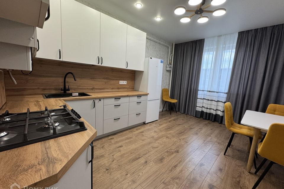 Продаётся 1-комнатная квартира, 43 м²