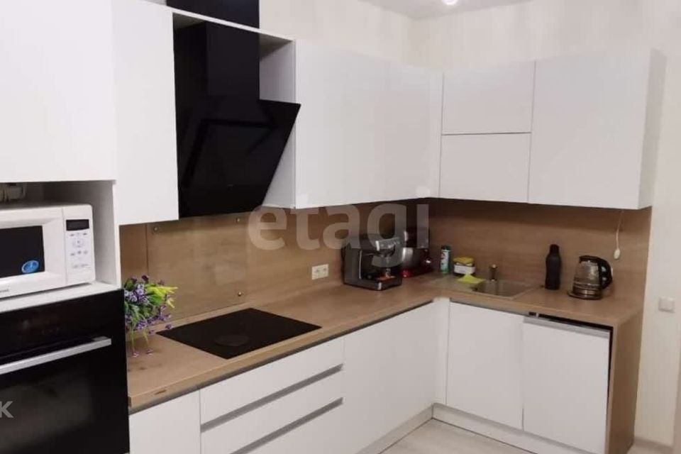 Продаётся 1-комнатная квартира, 43.2 м²