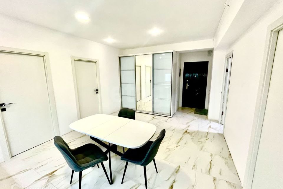 Продаётся 3-комнатная квартира, 75 м²