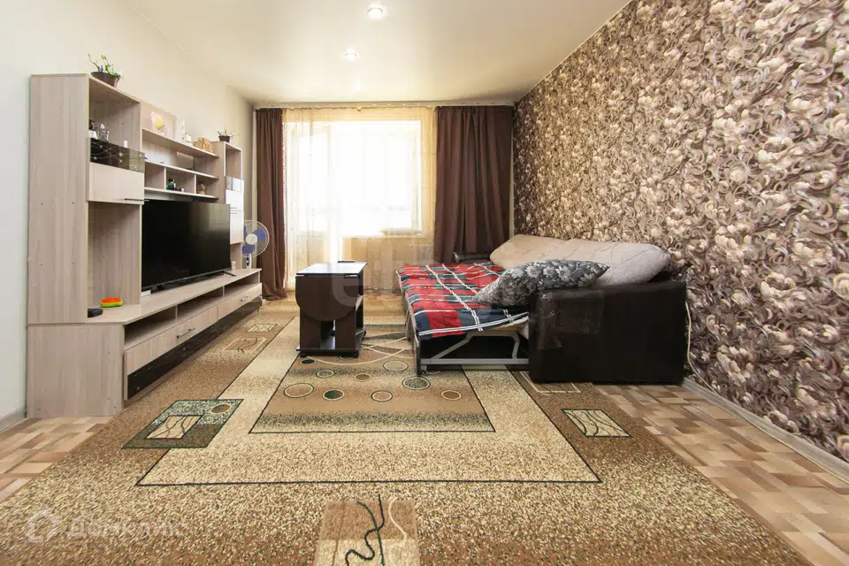 Продаётся 1-комнатная квартира, 38 м²