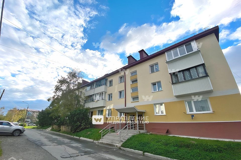 Продаётся 3-комнатная квартира, 50.4 м²
