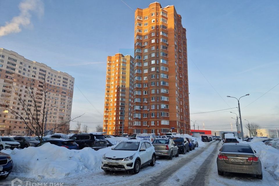 Продаётся 1-комнатная квартира, 42 м²