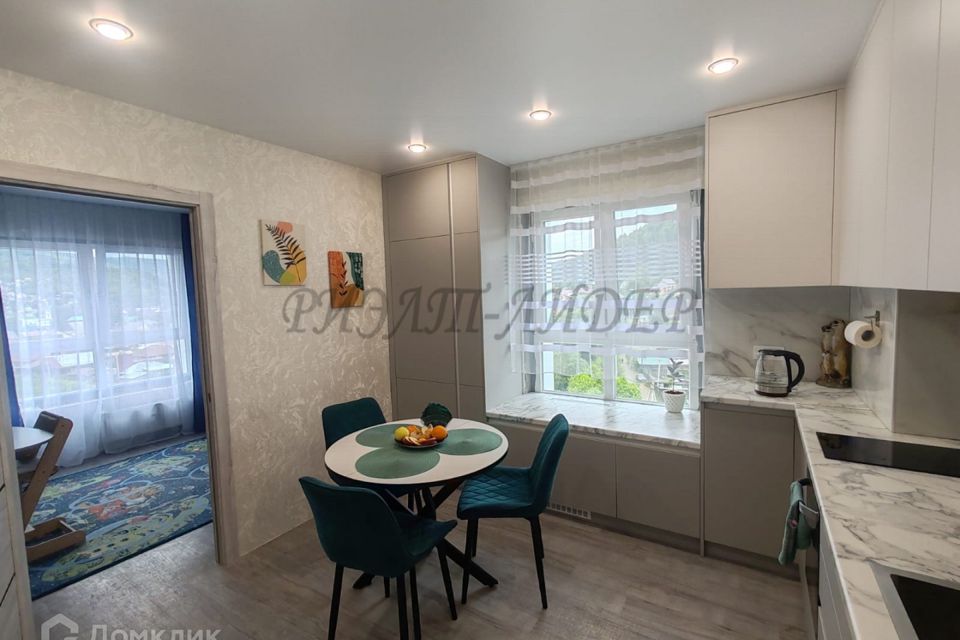 Сдаётся 3-комнатная квартира, 55 м²