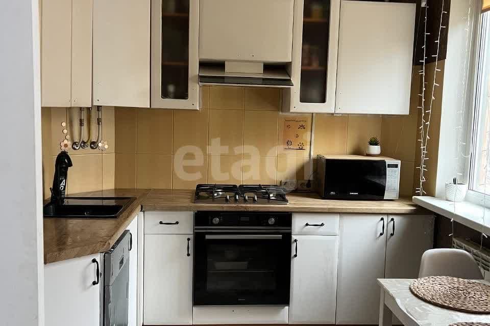 Продаётся 1-комнатная квартира, 30.6 м²
