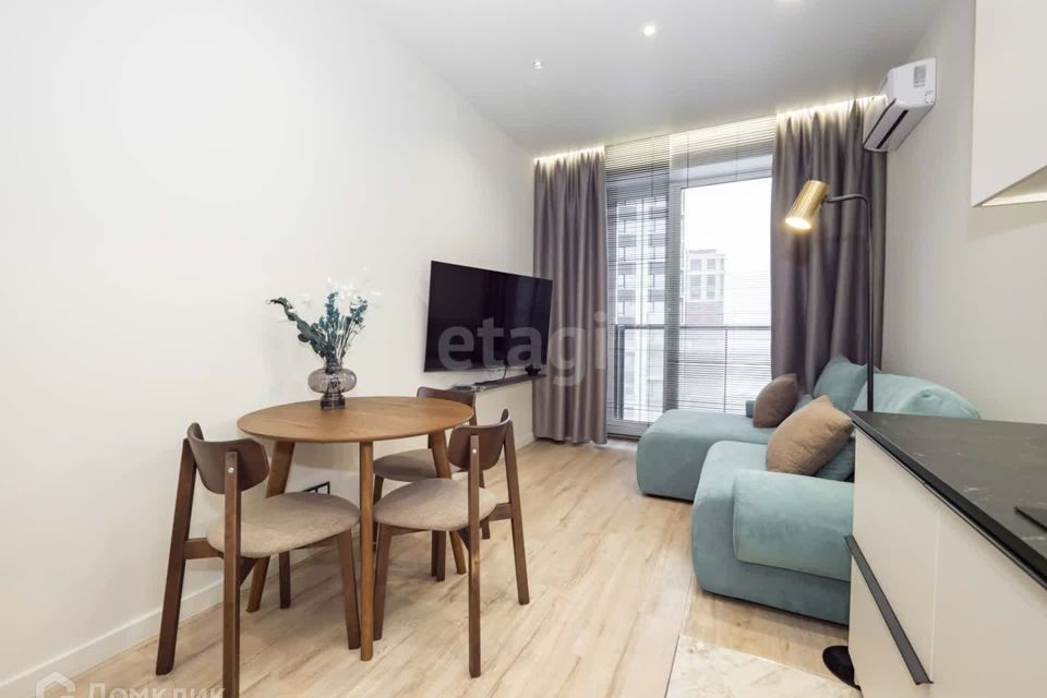 Продаётся 2-комнатная квартира, 57.3 м²