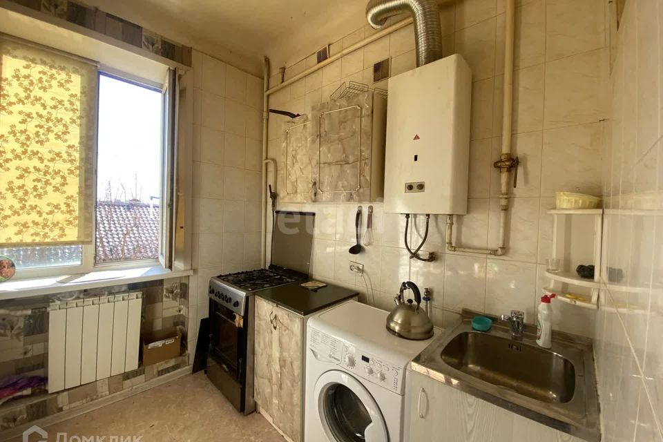 Продаётся 3-комнатная квартира, 43.1 м²