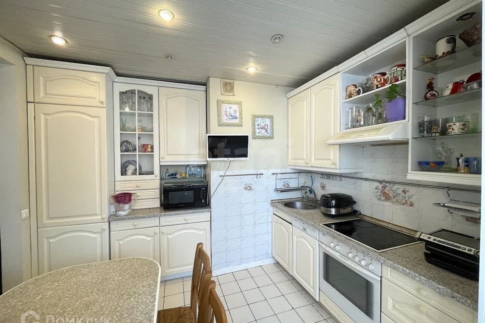 Продаётся 3-комнатная квартира, 76.1 м²