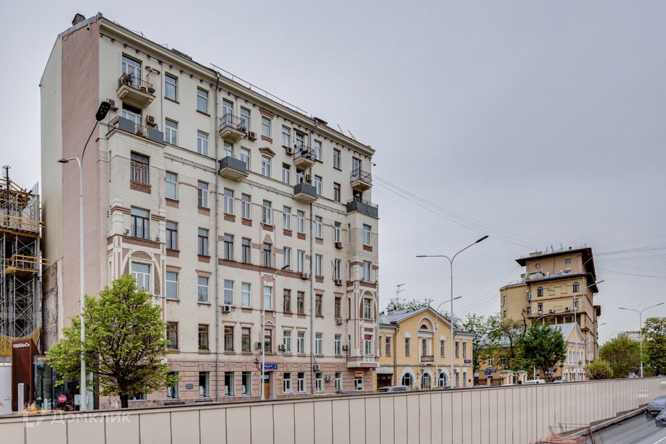 Продаётся 5-комнатная квартира, 150 м²