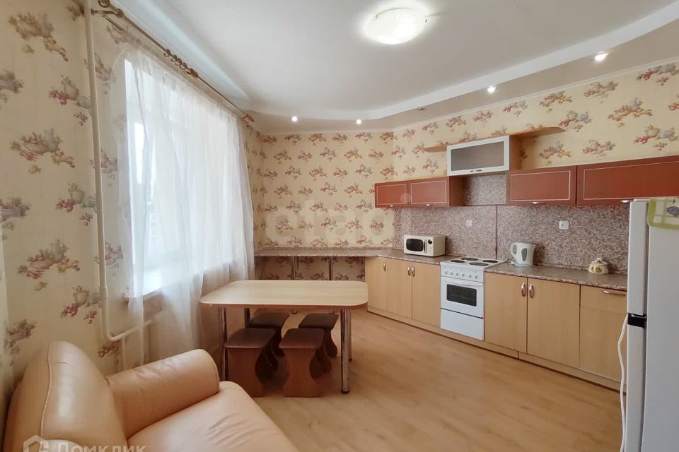 Сдаётся 1-комнатная квартира, 52 м²