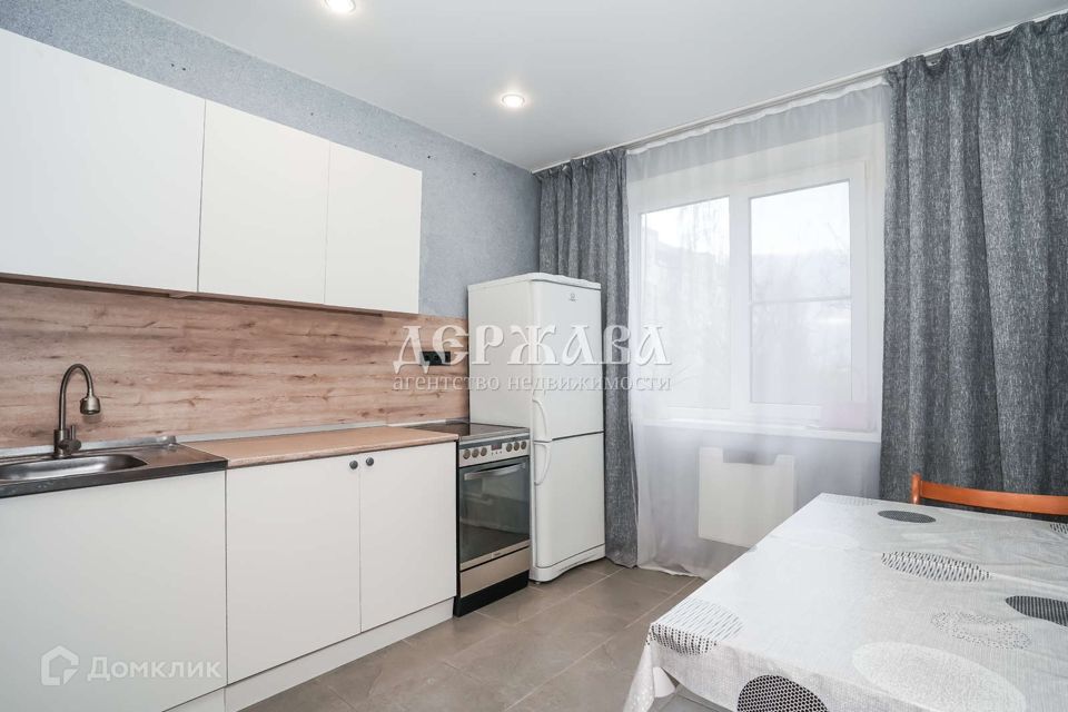 Продаётся 3-комнатная квартира, 63 м²