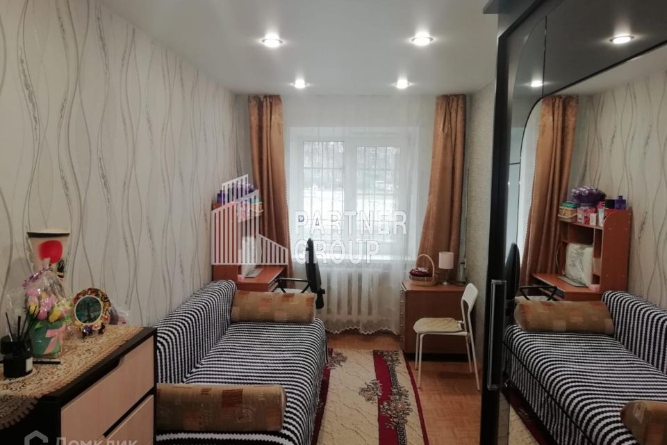 Продаётся комната в 5-комн. квартире, 12.8 м²