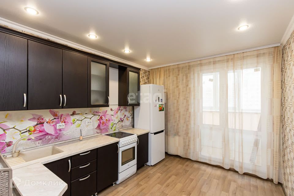 Сдаётся 2-комнатная квартира, 55.4 м²
