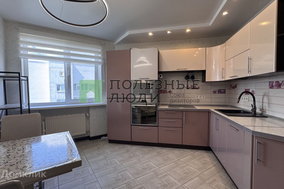 Продаётся 3-комнатная квартира, 81.6 м²