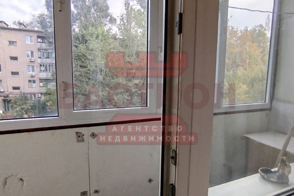 Продаётся 4-комнатная квартира, 61 м²