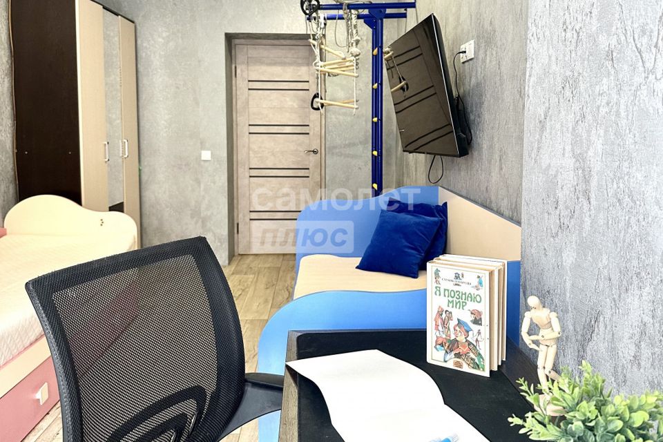 Продаётся 3-комнатная квартира, 65.9 м²