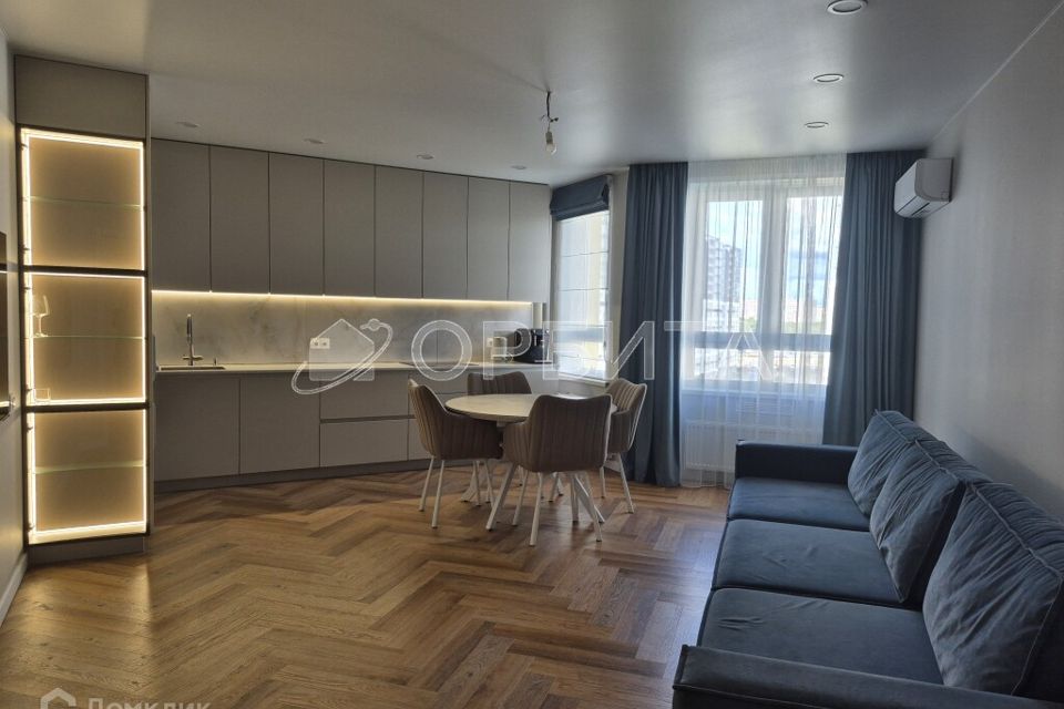 Продаётся 3-комнатная квартира, 111.4 м²