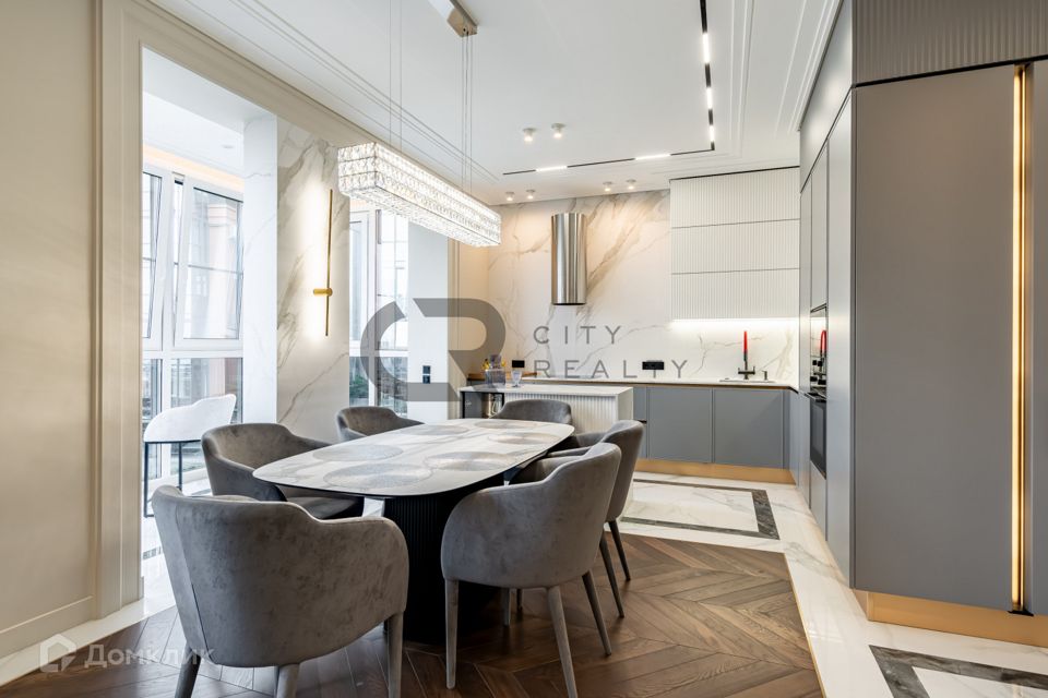 Продаётся 3-комнатная квартира, 113 м²