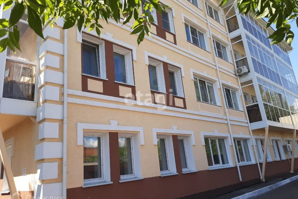 Продаётся 2-комнатная квартира, 80.1 м²