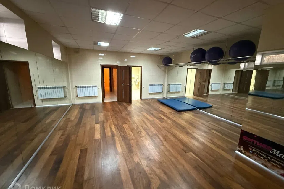 Продаётся помещение своб. назначения, 241 м²
