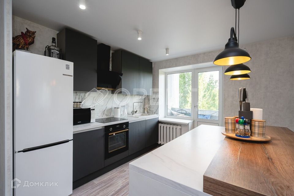 Продаётся 3-комнатная квартира, 90 м²