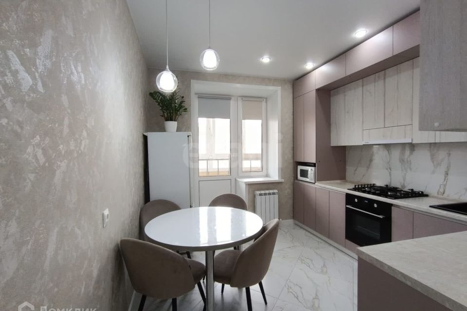 Продаётся 2-комнатная квартира, 65 м²