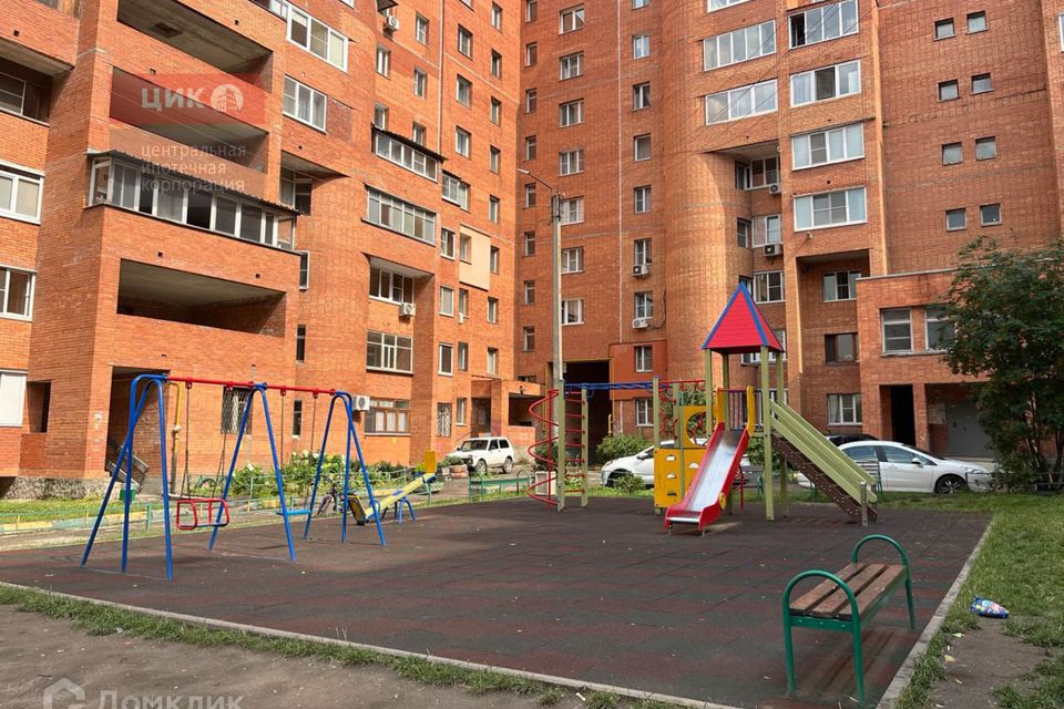Продаётся 2-комнатная квартира, 68.4 м²