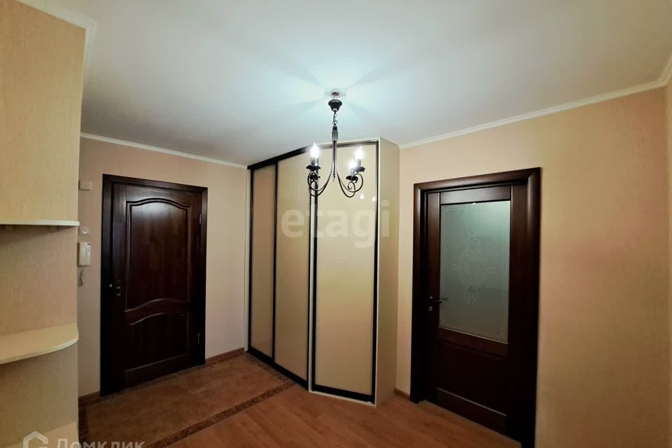 Продаётся 1-комнатная квартира, 43 м²