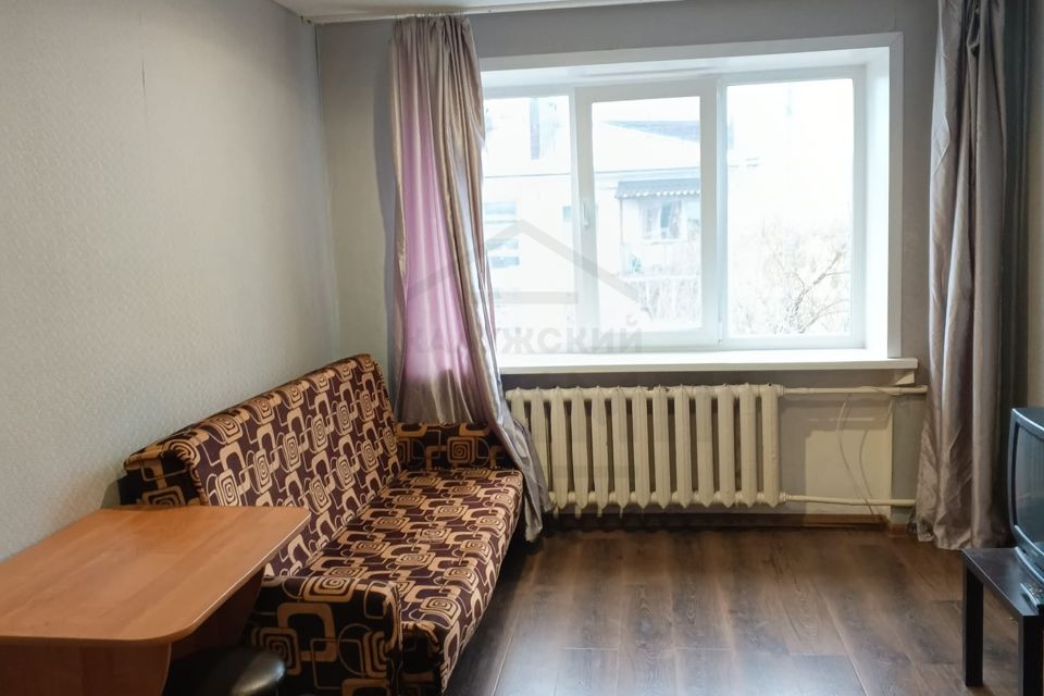 Продаётся комната в 5-комн. квартире, 70 м²