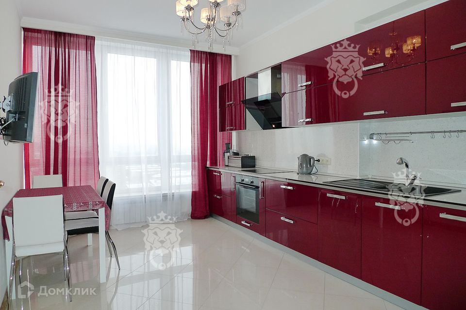 Сдаётся 3-комнатная квартира, 125 м²