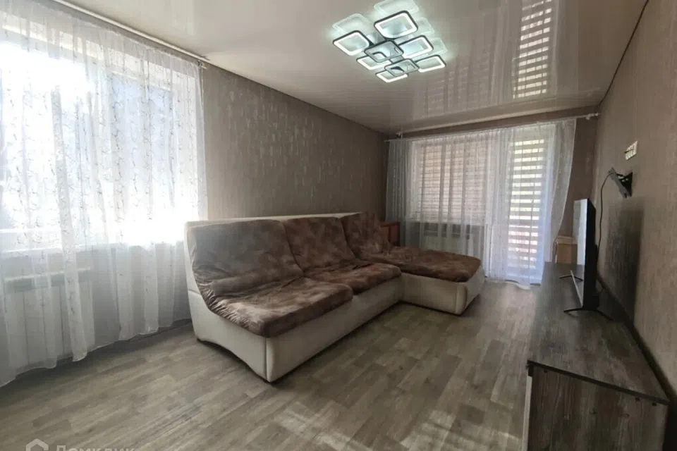 Продаётся 3-комнатная квартира, 56.8 м²