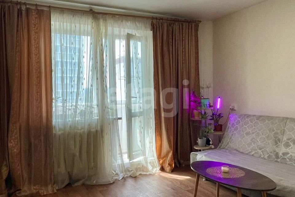 Продаётся 2-комнатная квартира, 53 м²