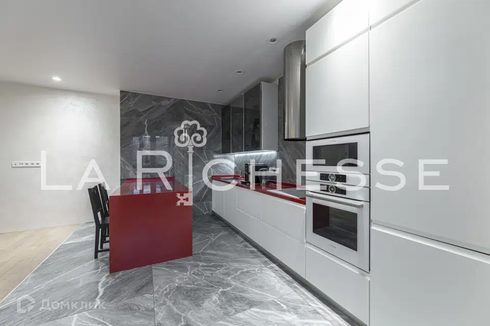 Продаётся 2-комнатная квартира, 84 м²