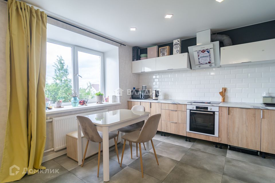Продаётся 2-комнатная квартира, 63 м²