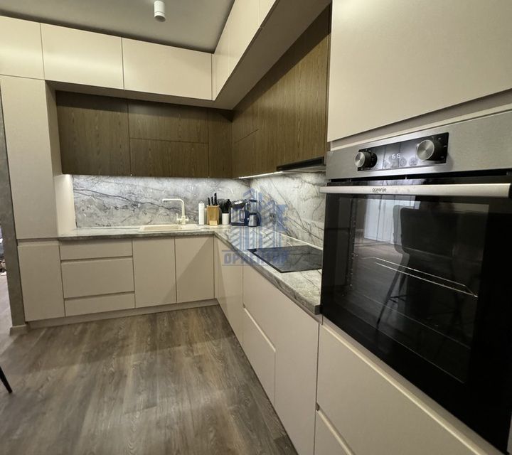 Продаётся 4-комнатная квартира, 123.4 м²