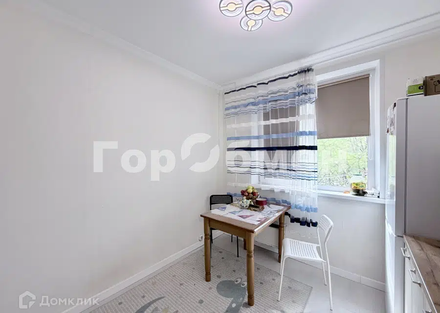 Продаётся 1-комнатная квартира, 39.1 м²