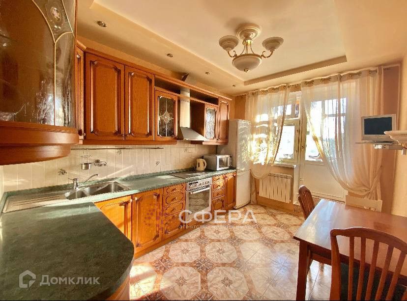 Сдаётся 2-комнатная квартира, 69 м²