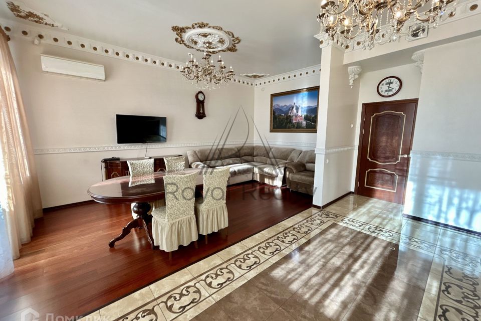 Сдаётся 3-комнатная квартира, 103 м²