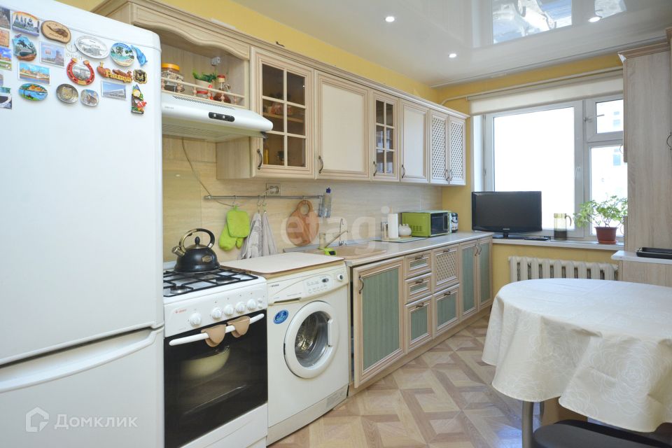 Продаётся 4-комнатная квартира, 71.1 м²